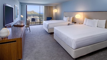 Room, 2 Queen Beds, Oceanfront (Diamond Head)