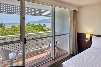 Premium Twin Seafront