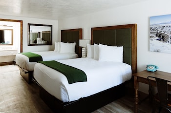 Deluxe Room, 2 Queen Beds (Non-Pet Friendly)