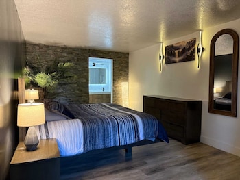 Classic Suite, 1 Queen Bed