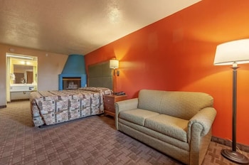 Standard Room, 1 King Bed, Non Smoking