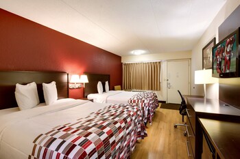 Deluxe Room, 2 Queen Beds, Non Smoking