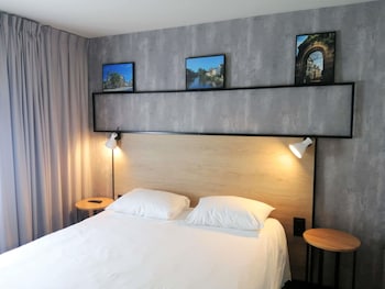 Room, Multiple Beds
