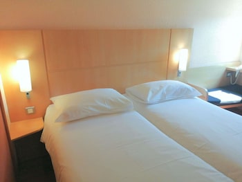 Standard Room, 2 Twin Beds