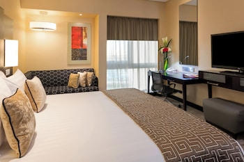Standard Room, 1 King Bed, Smoking