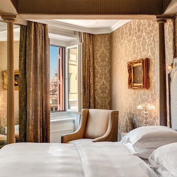 Deluxe Suite (Grand Forum)