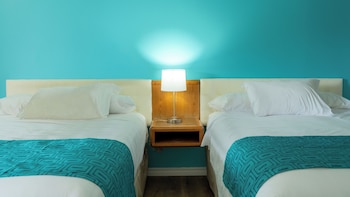 Deluxe Room, 2 Queen Beds, Non Smoking