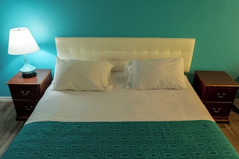 Suite, 1 King Bed, Non Smoking