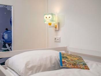 Standard Suite, 2 Double Beds, Connecting Rooms (Family)