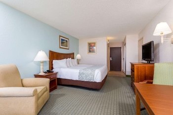 Room, 1 King Bed, Non Smoking, City View