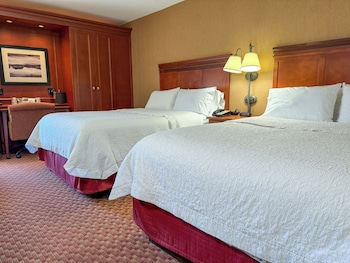 Classic Room, 2 Queen Beds, Non Smoking