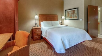 Classic Room, 1 King Bed, Non Smoking