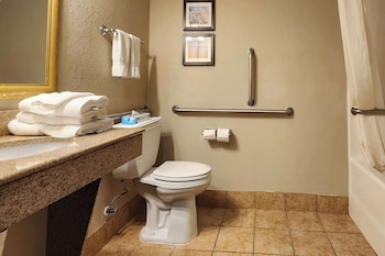 Room, 2 Queen Beds, Accessible, Non Smoking