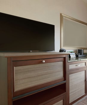 Room, 1 King Bed (Non-Suite)
