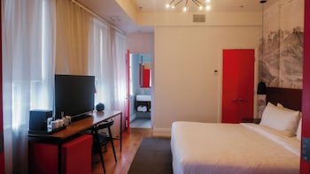 Suite (Historic)
