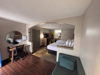 Room, Multiple Beds, Non Smoking