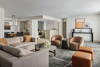 Suite (Signature)
