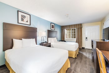 Standard Room, 2 Double Beds, Non Smoking