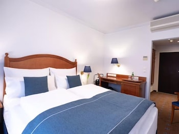 Standard Double Room, City View