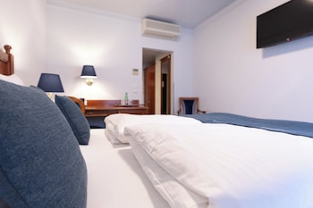 Standard Room, 1 King Bed (Family Room)