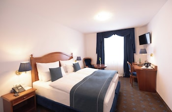 Standard Room, 1 King Bed (Family Room)