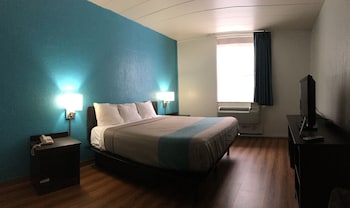 Standard Room, 1 King Bed, Smoking