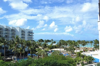 Room, 2 Queen Beds, Partial Ocean View