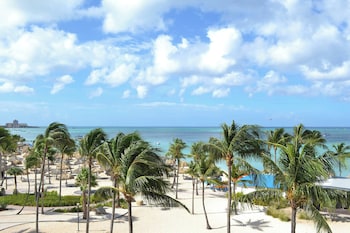 Junior Suite, 1 King Bed with Sofa bed, Oceanfront
