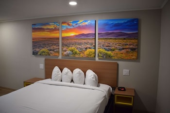 Studio Suite, 1 King Bed, Non Smoking