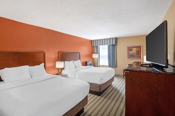 Standard Room, 2 Queen Beds, Non Smoking (Pet Friendly)