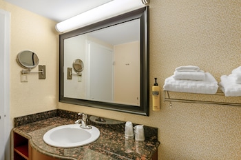 Standard Room, 2 Queen Beds, Non Smoking (Pet Friendly)