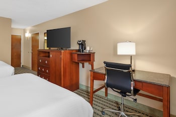 Standard Room, 2 Queen Beds, Non Smoking