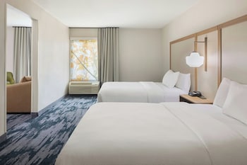 Suite, 2 Queen Beds, Non Smoking