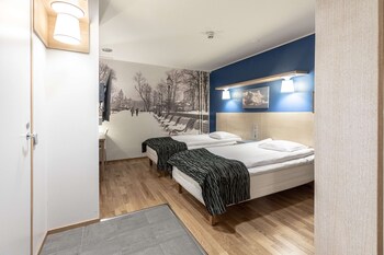 Twin Room, No Windows