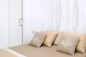 Classic Room, 1 Queen Bed, Terrace, Sea View