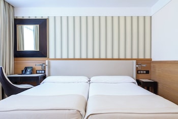 Standard Double Room, 2 Twin Beds