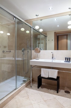 Standard Double Room, 2 Twin Beds