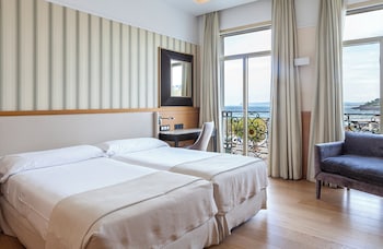 Standard Twin Room, Beach View