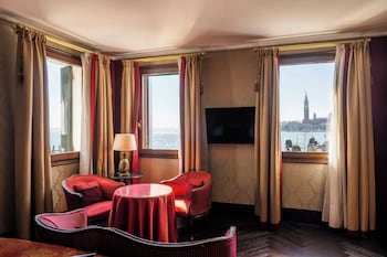 Junior Suite, Lagoon View