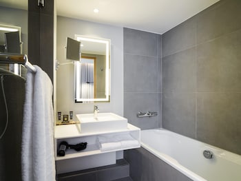 Executive Room, 1 Double Bed with Sofa bed