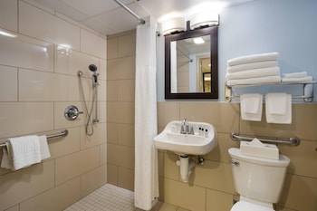Suite, 1 King Bed, Accessible, Non Smoking