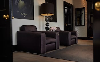 Suite, 1 King Bed (Champagne)