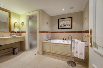 Premium Room, 2 Twin Beds, City View