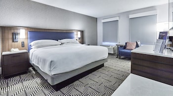 Deluxe Room, 1 King Bed