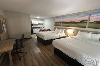 Efficiency, Room, 2 Queen Beds, Non Smoking