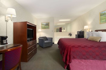 Deluxe Room, 1 King Bed, Non Smoking