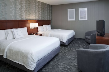 Suite, 2 Queen Beds, Non Smoking