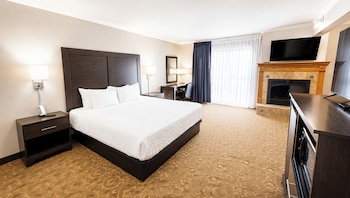 Executive Suite, 1 King Bed, Non Smoking, Fireplace