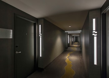 Room, 1 King Bed, City View