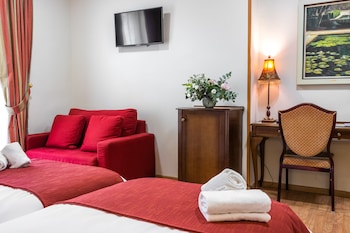 Quadruple Room (2 adults + 2 children)